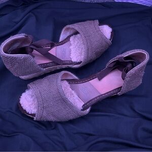 UGG AUSTRALIA 1652 Mar Espadrille Ankle Tie Wedge Woven Green Sandals - Size 9